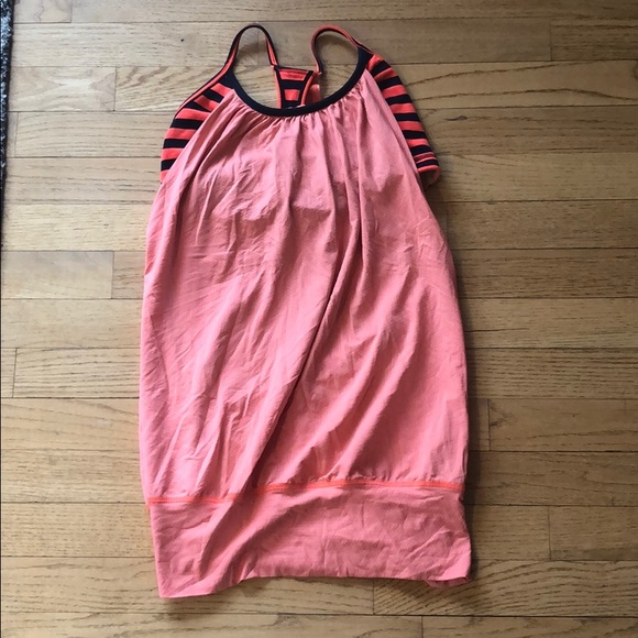 Lululemon two-piece tank with built in bra size 8 - Picture 3 of 5